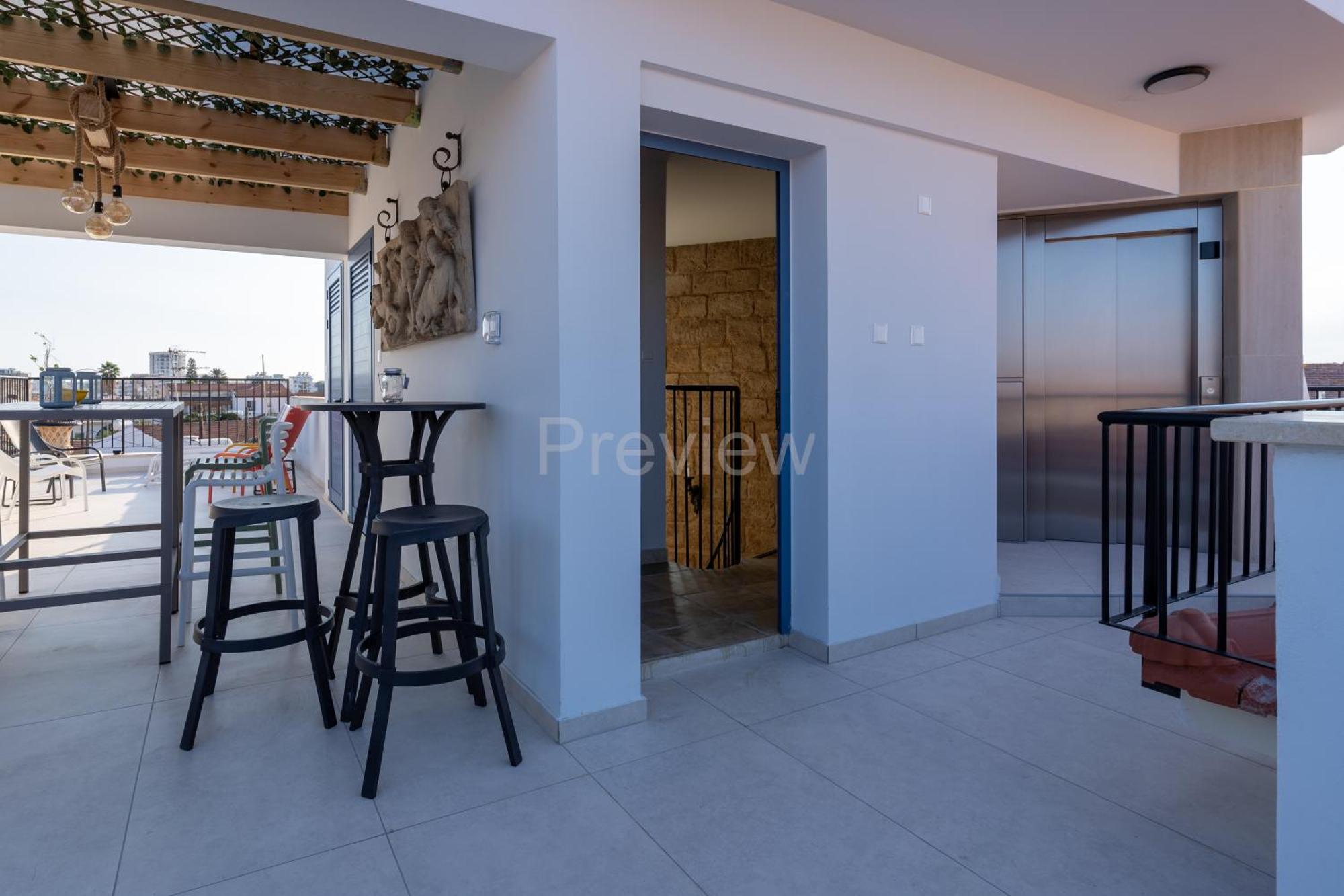 Le Voyageur By The Sea - Furnished Rooms Larnaca Dış mekan fotoğraf