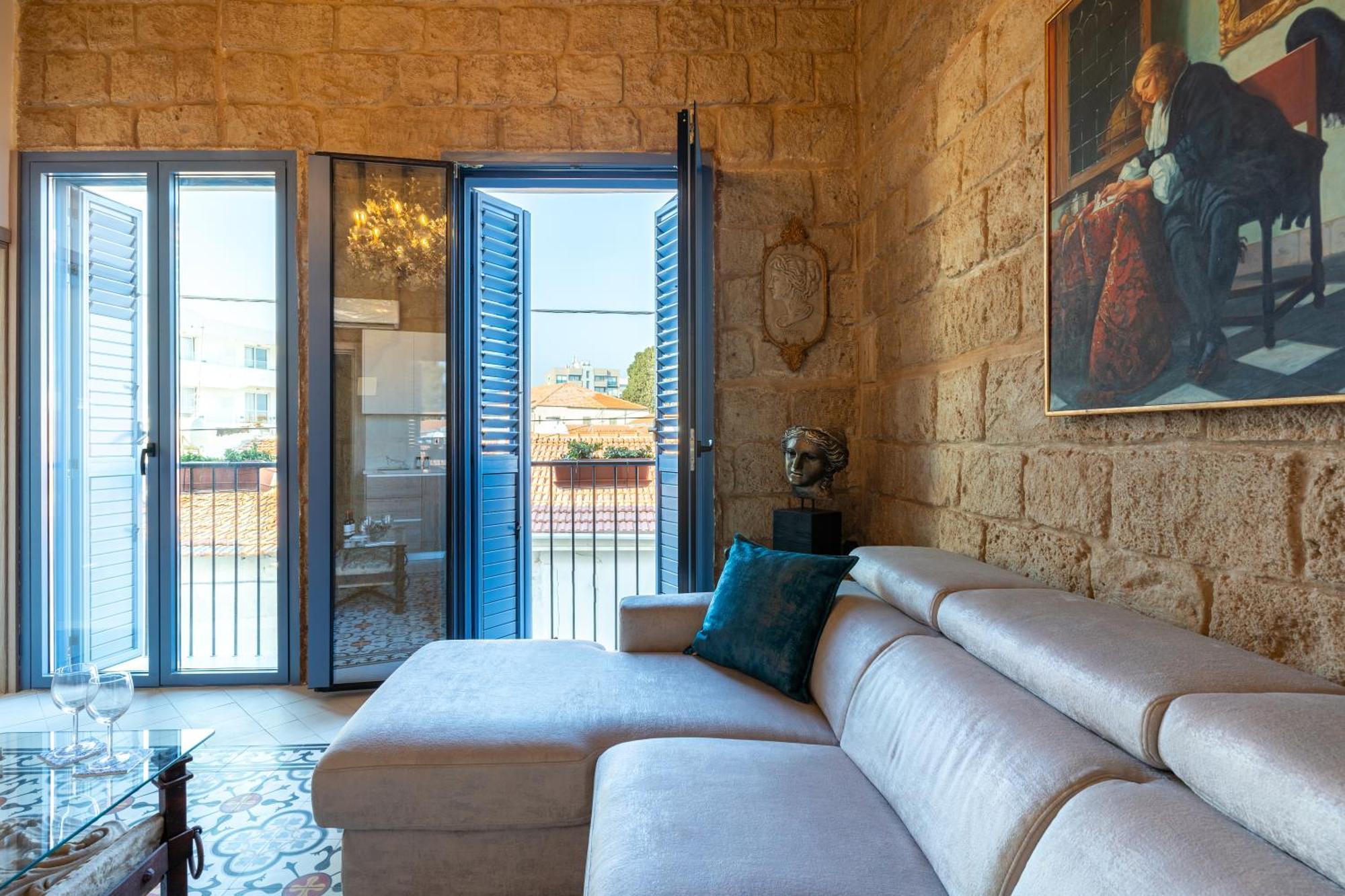 Le Voyageur By The Sea - Furnished Rooms Larnaca Dış mekan fotoğraf