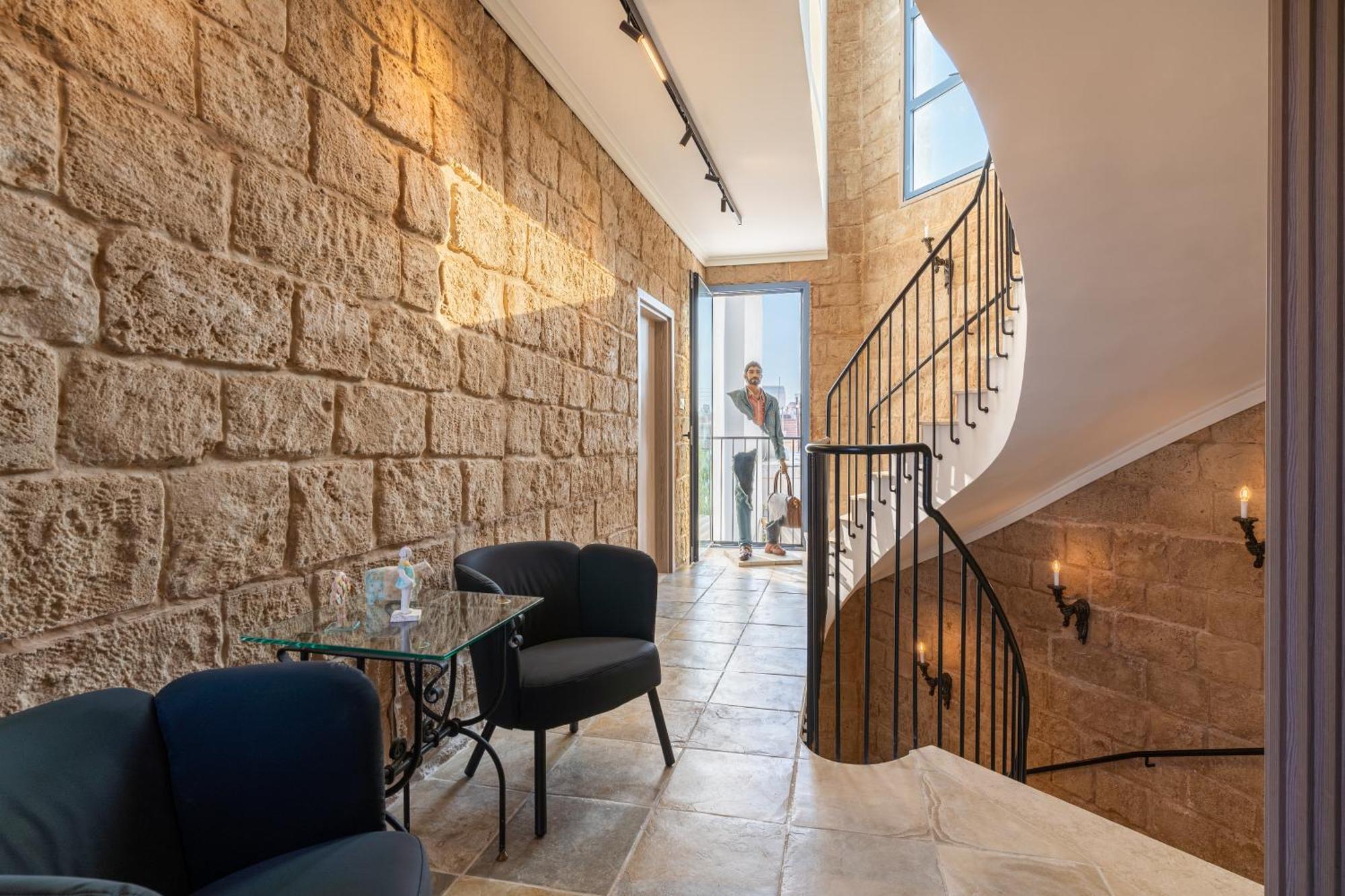 Le Voyageur By The Sea - Furnished Rooms Larnaca Dış mekan fotoğraf