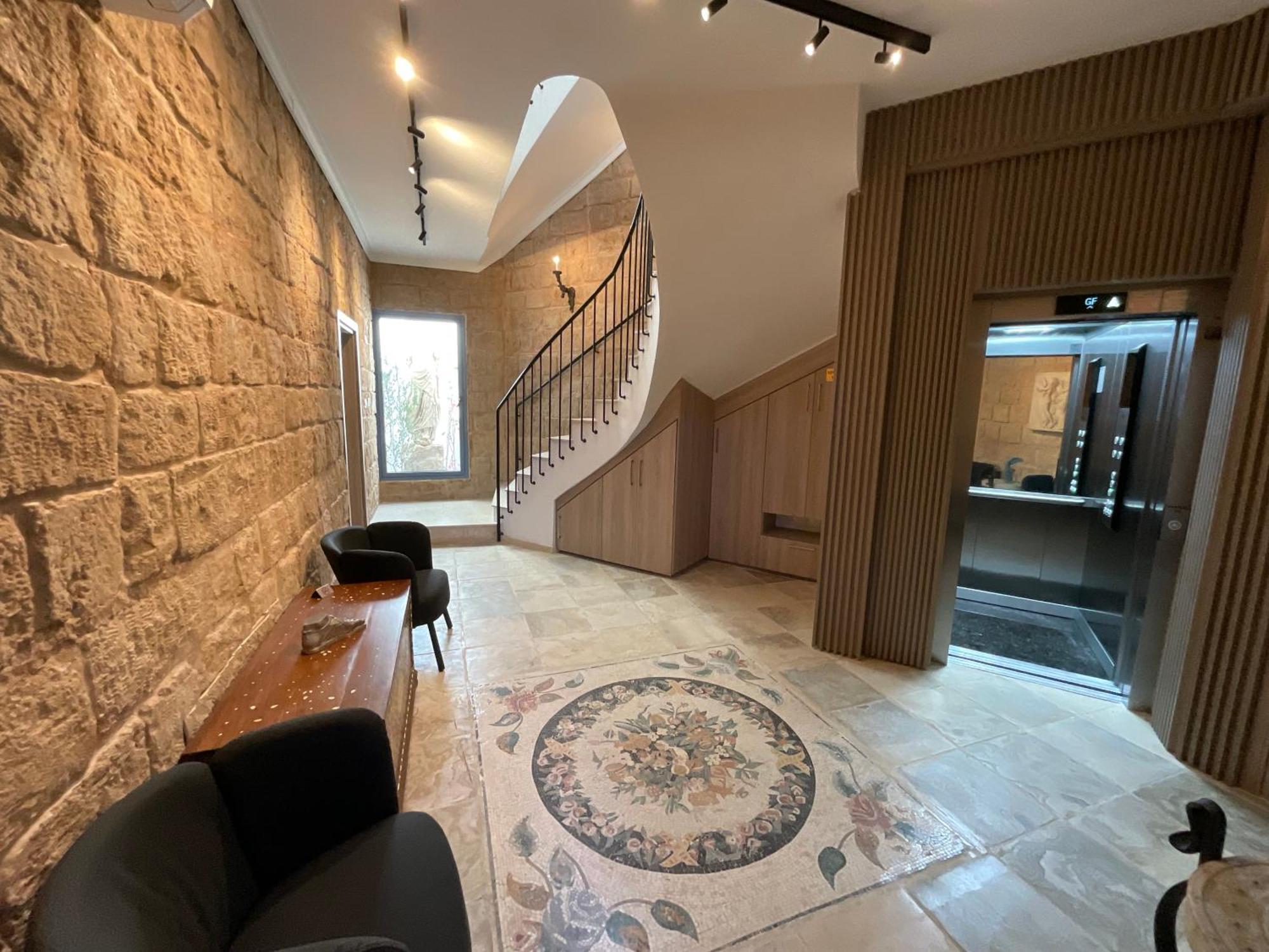 Le Voyageur By The Sea - Furnished Rooms Larnaca Dış mekan fotoğraf